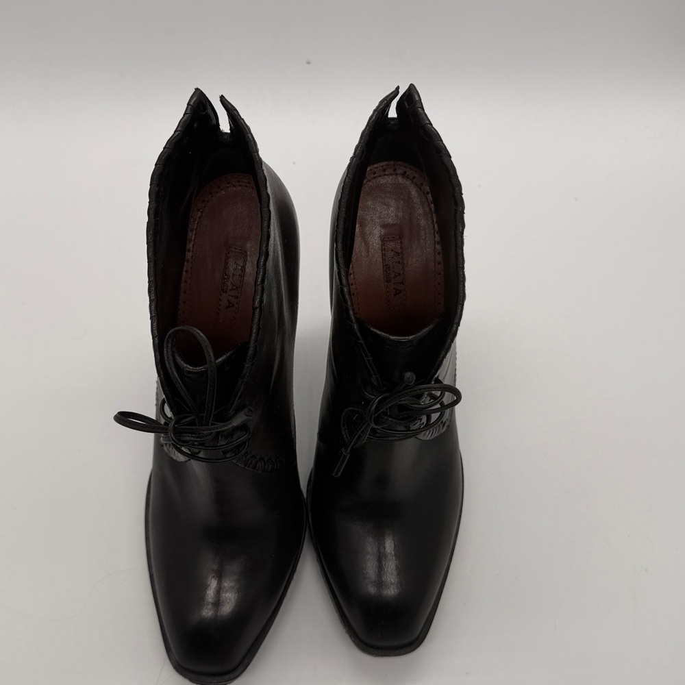 Alaia Black Lace-Up Leather Boots SIZE 37 / 7